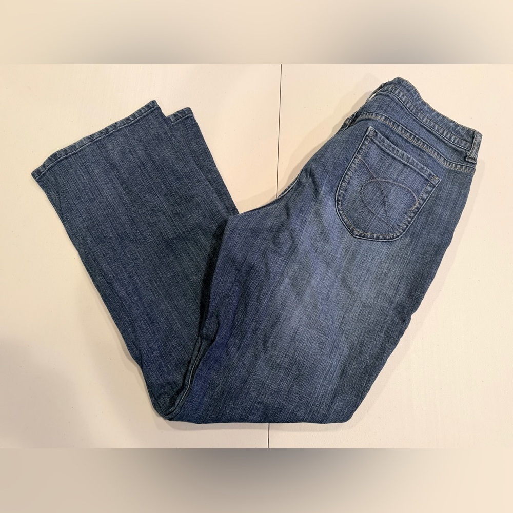 CHICO’S Platinum | women’s bootcut jeans. Size: 2REG (L/12)